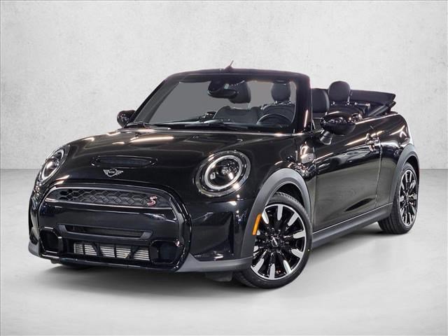 Used 2024 MINI Cooper S image 1