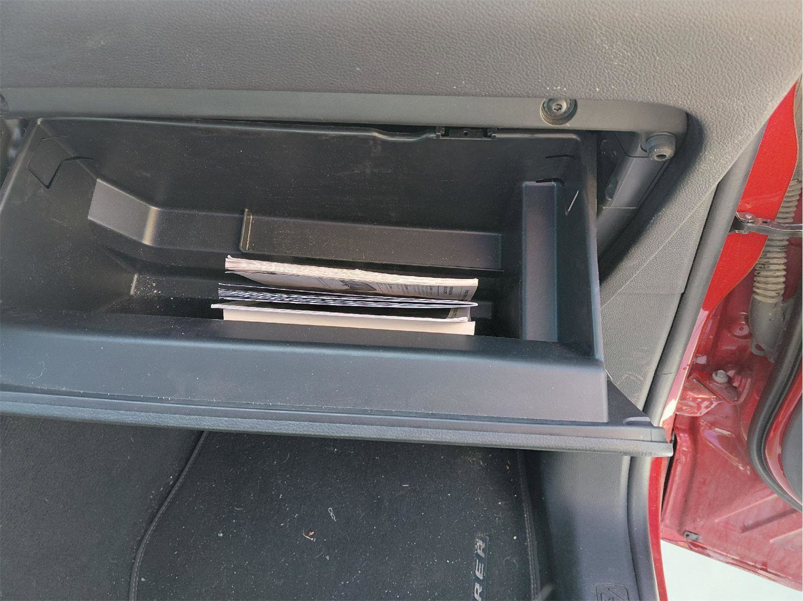 Used 2022 Ford Explorer XLT w/ Equipment Group 202A image 11