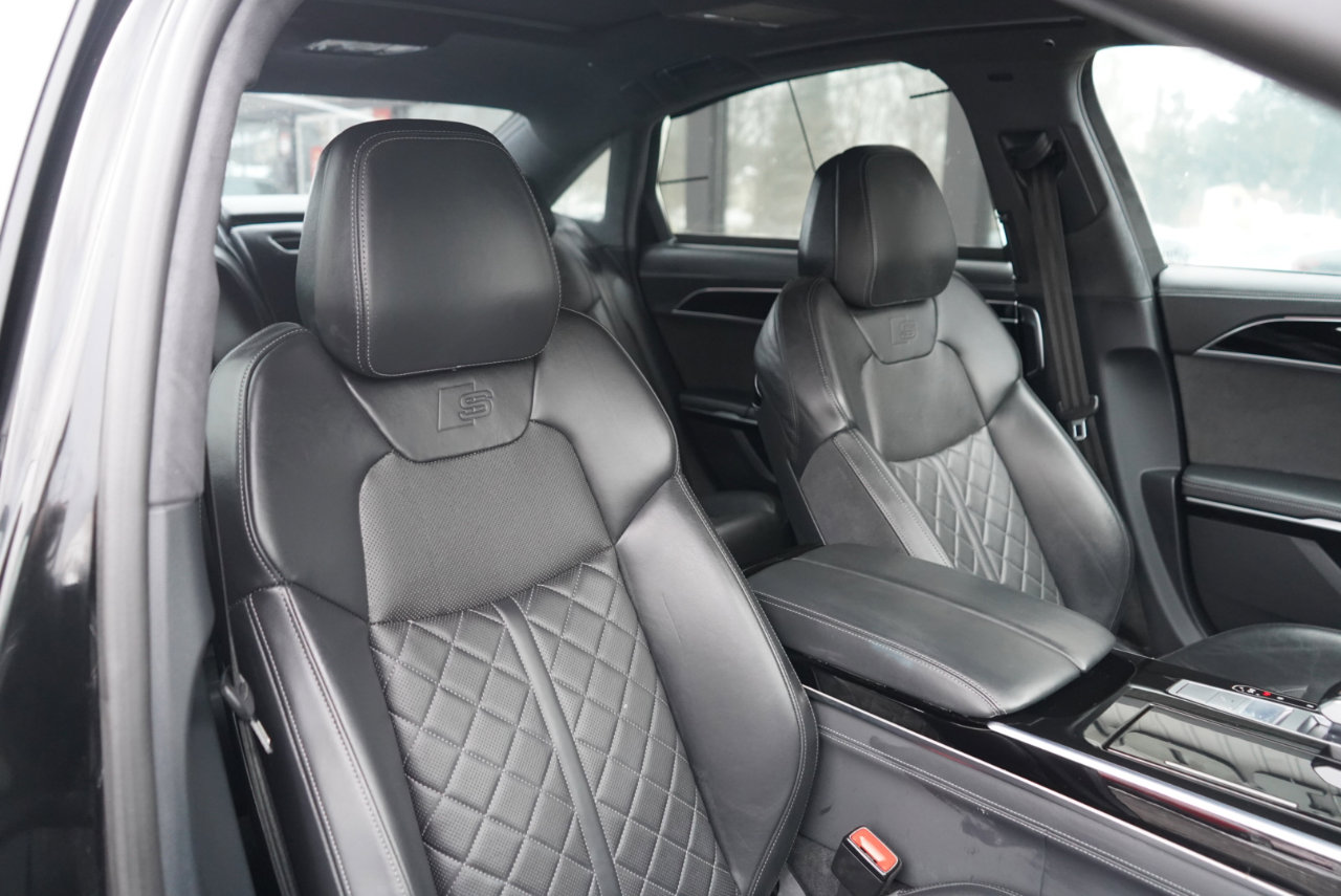Used 2022 Audi S8 w/ S8 Comfort Plus Package image 58