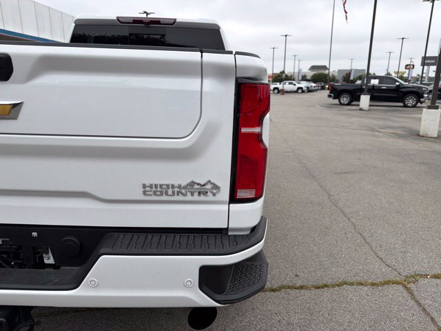 Used 2024 Chevrolet Silverado 2500 High Country AWD/4WD image 24