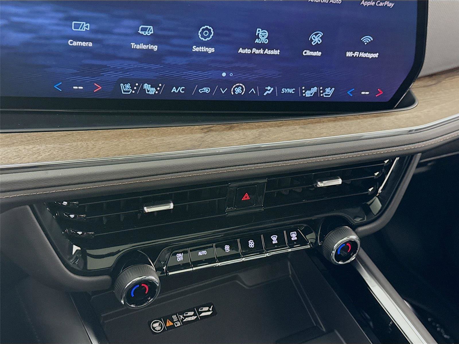 New 2026 Chevrolet Tahoe High Country AWD/4WD image 10