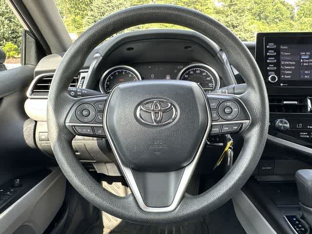 Used 2022 Toyota Camry LE AWD/4WD image 7