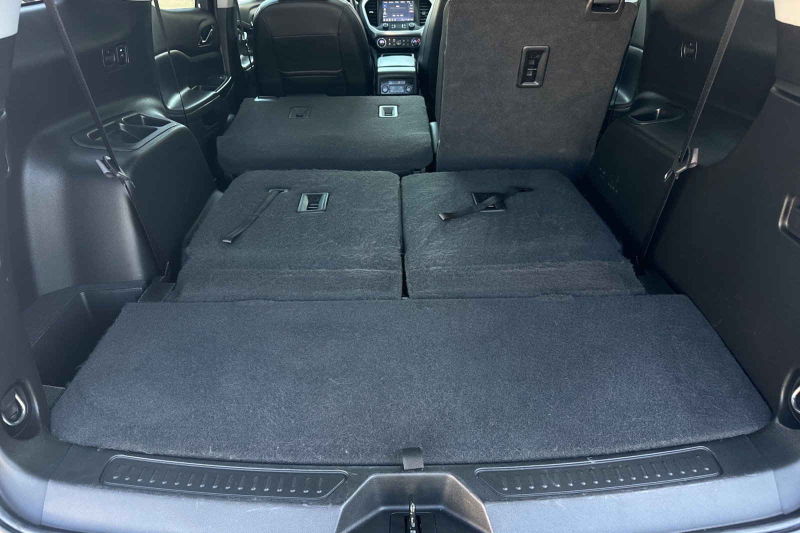 Used 2021 GMC Acadia SLT w/ Elevation Edition FWD image 16