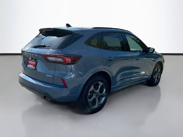 Used 2024 Ford Escape ST-Line w/ Tech Pack #1 AWD/4WD image 5