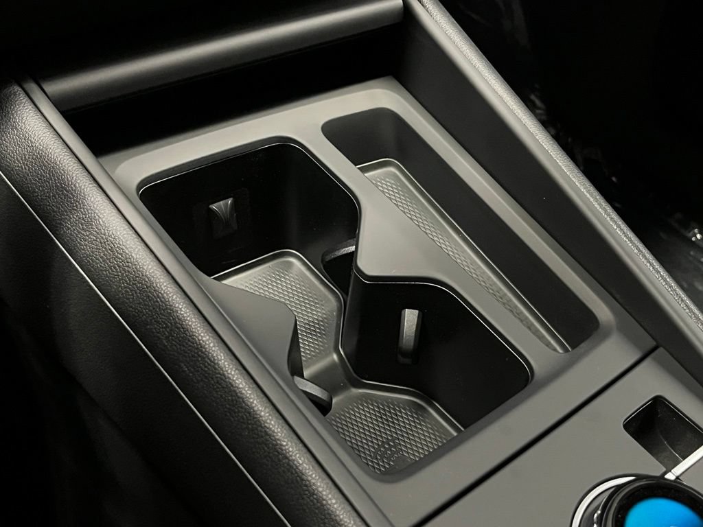 New 2026 Volkswagen Tiguan SE R-Line AWD/4WD image 13