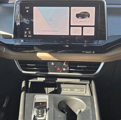 New 2026 Volkswagen Atlas Cross Sport SE image 13