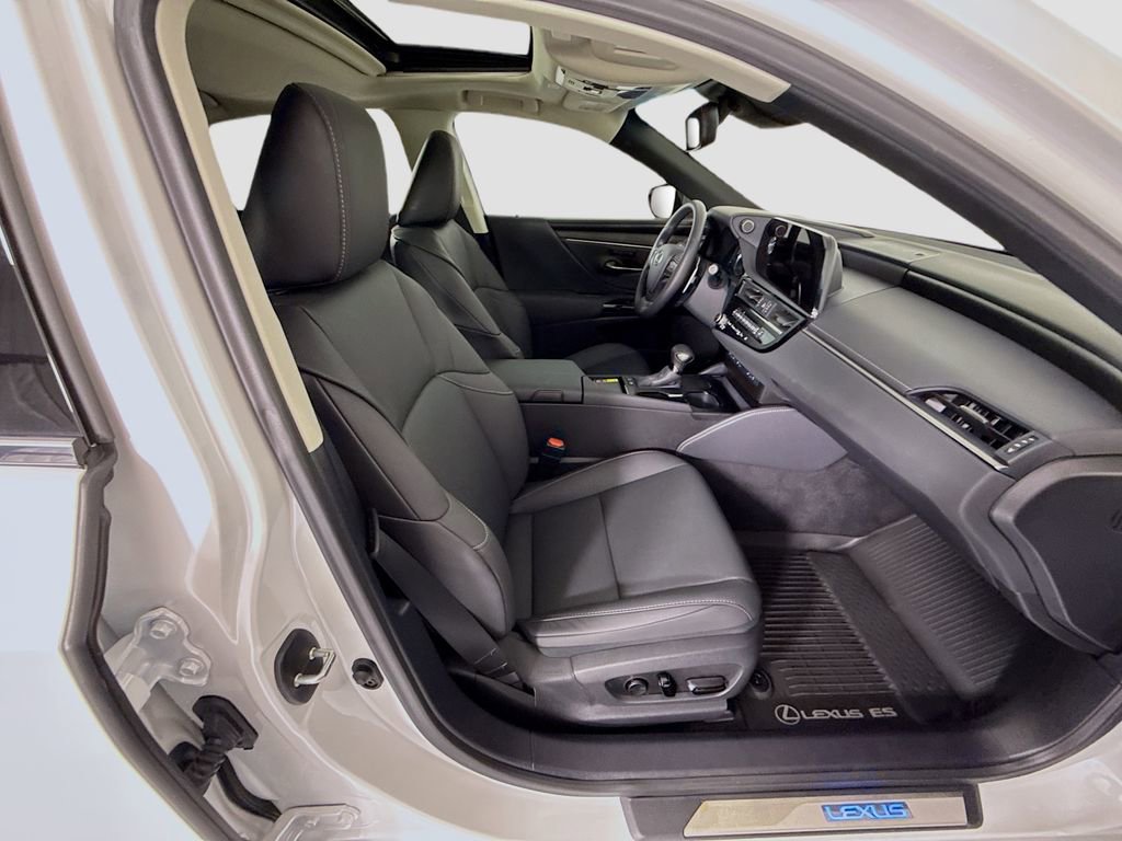 Certified 2025 Lexus ES 300h w/ Premium Package FWD image 20