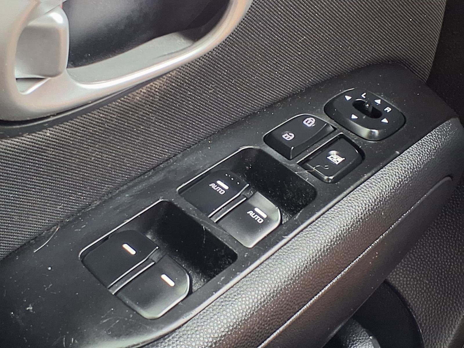 Used 2014 Kia Soul image 9