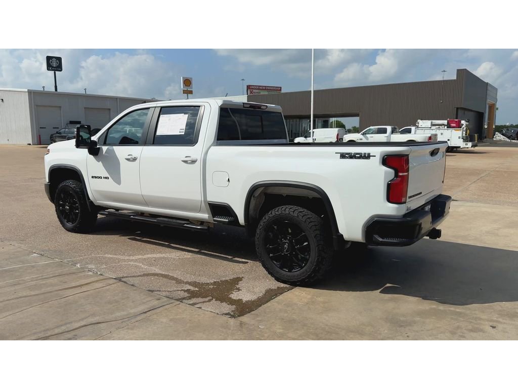 Used 2025 Chevrolet Silverado 2500 LT w/ Trail Boss Package AWD/4WD image 6