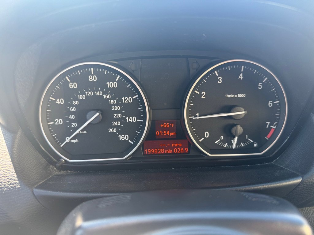 Used 2012 BMW 128i Convertible image 38