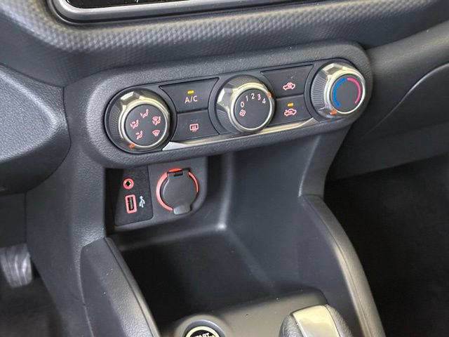 New 2025 Nissan Kicks Play S FWD image 29