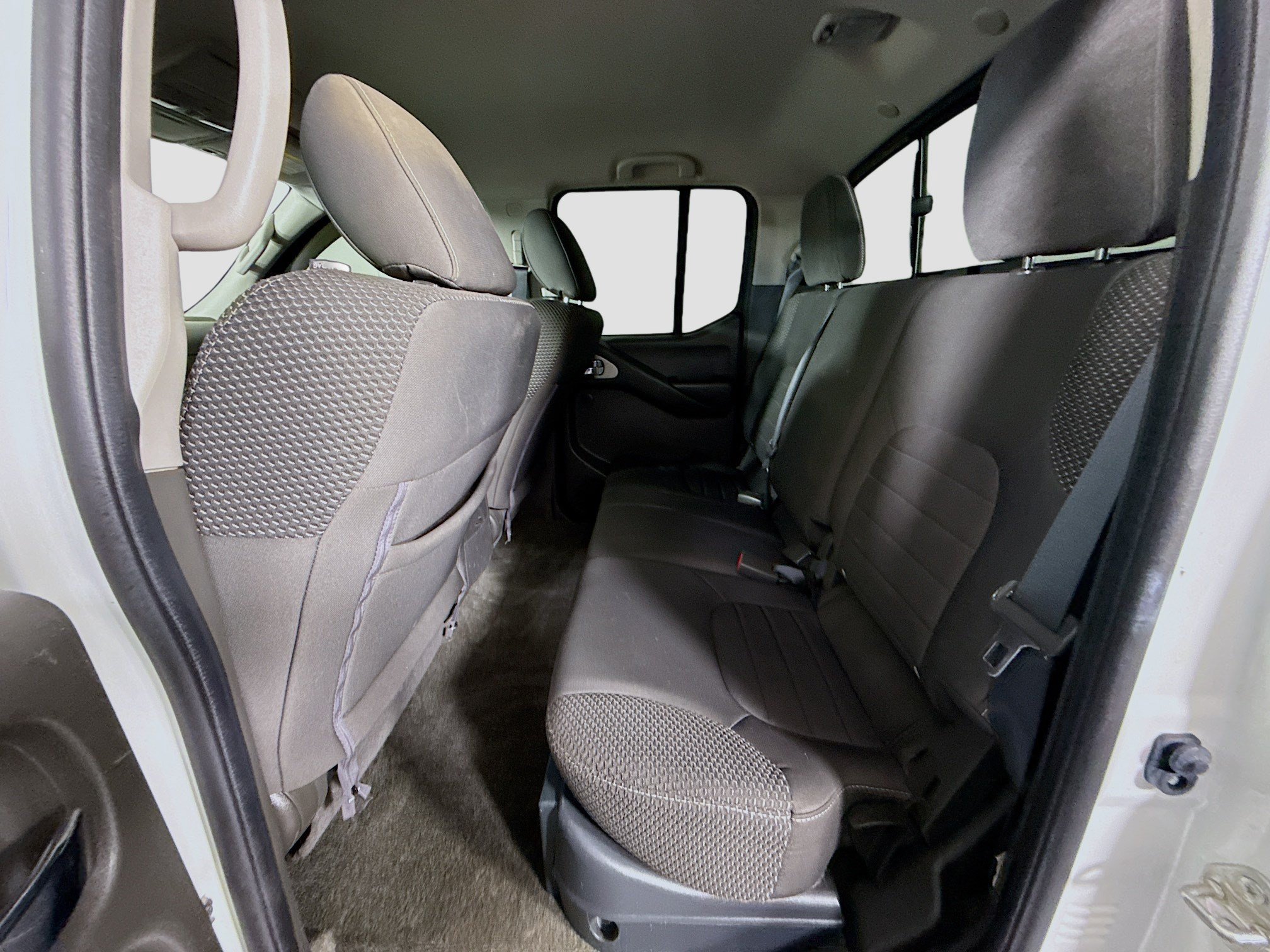 Used 2018 Nissan Frontier PRO-4X AWD/4WD image 24