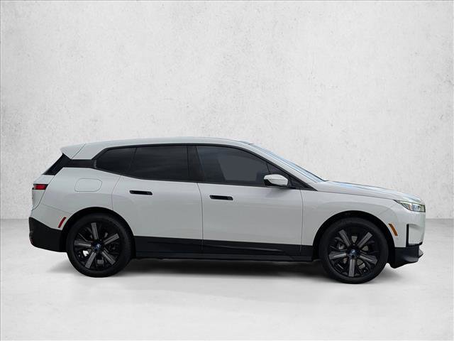 Certified 2023 BMW iX xDrive50 AWD/4WD image 4