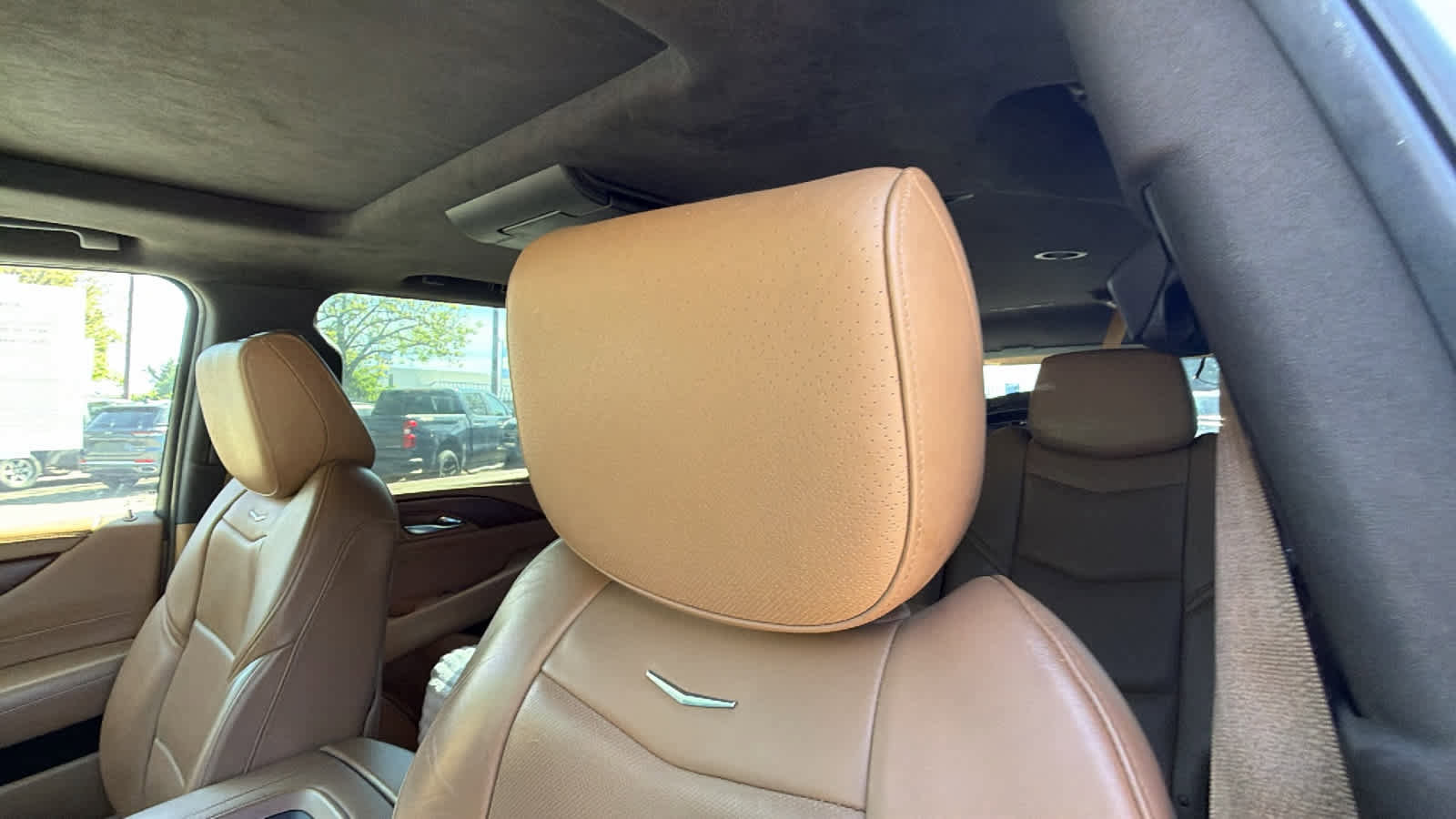 Used 2017 Cadillac Escalade ESV Platinum image 11