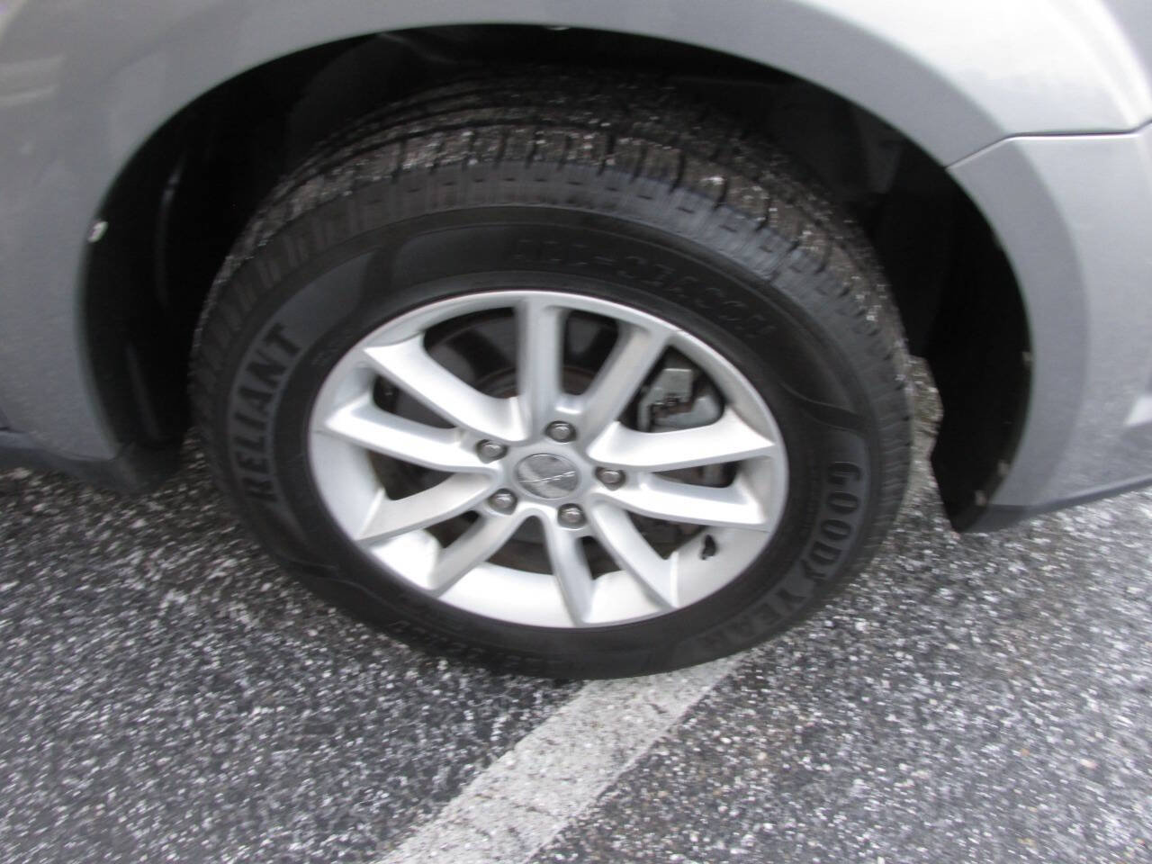 Used 2015 Dodge Journey SXT w/ Flexible Seating Group FWD image 28