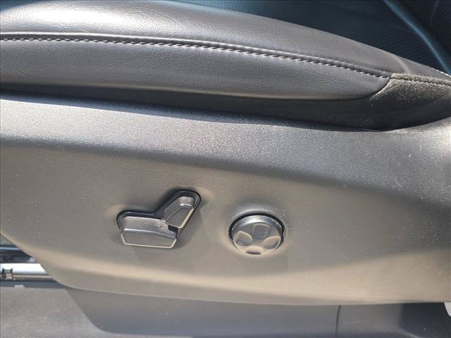 Used 2024 Chrysler Pacifica Touring-L FWD image 15