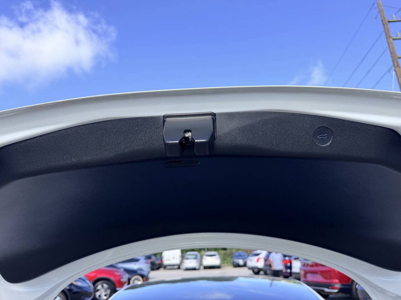 Used 2022 Tesla Model 3 Long Range AWD/4WD image 9