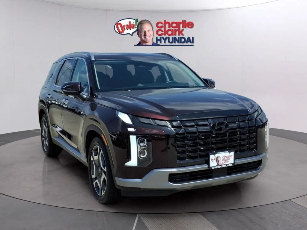 Used 2024 Hyundai Palisade SEL FWD image 7