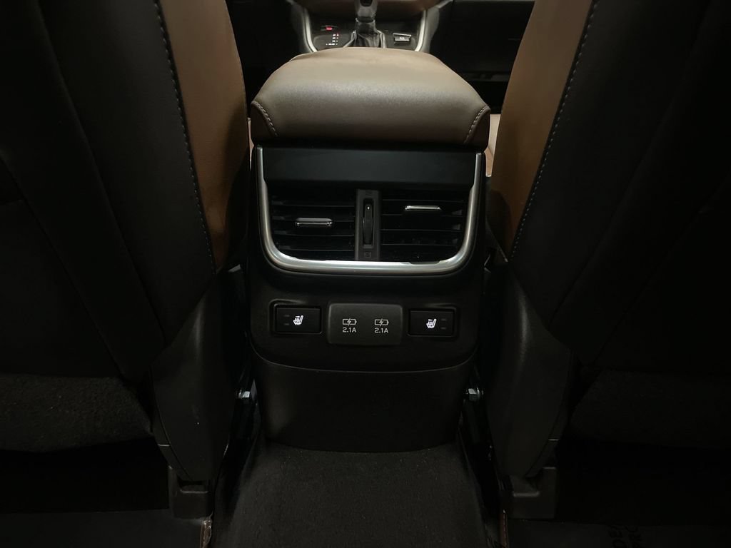 Used 2020 Subaru Outback Touring AWD/4WD image 16