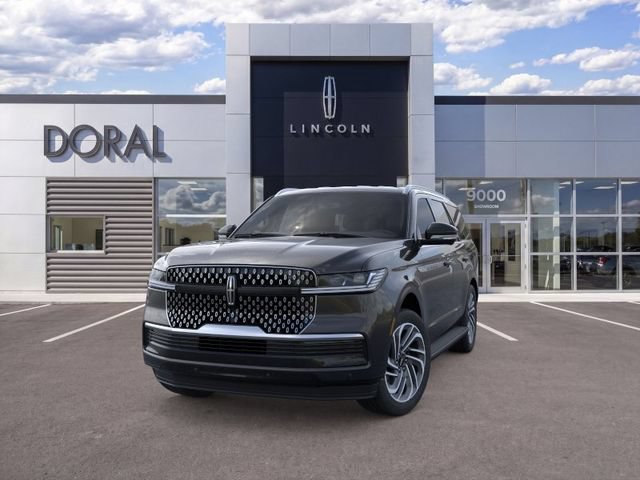 New 2026 Lincoln Navigator Premiere AWD/4WD image 2