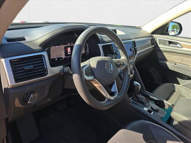 Used 2021 Volkswagen Atlas SEL Premium image 9
