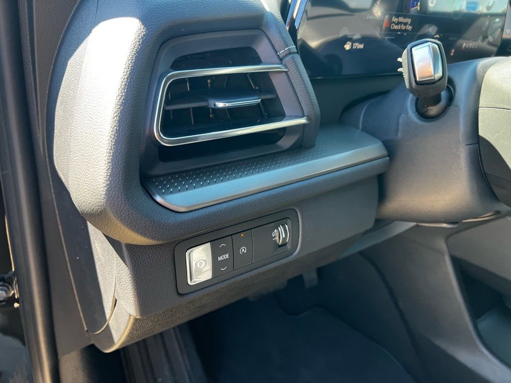 New 2026 Chevrolet Traverse LT w/ Driver Confidence Package image 30