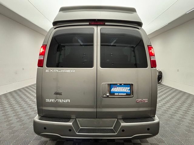 New 2026 GMC Savana 2500 Extended w/ Driver Convenience Package RWD image 9