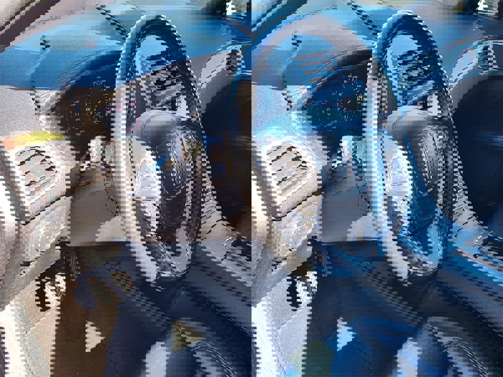 Used 2019 Lincoln MKZ Reserve image 2