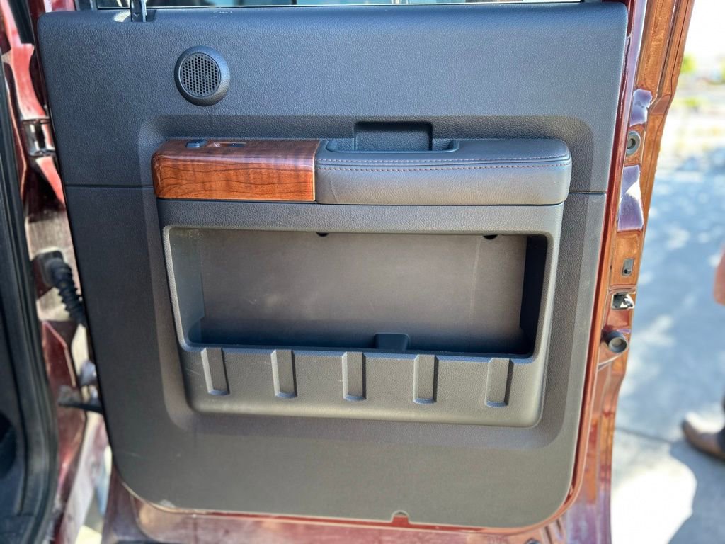 Used 2015 Ford F350 King Ranch w/ FX4 Off-Road Package AWD/4WD image 30