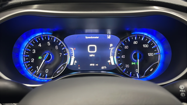 Used 2026 Chrysler Pacifica Select FWD image 17