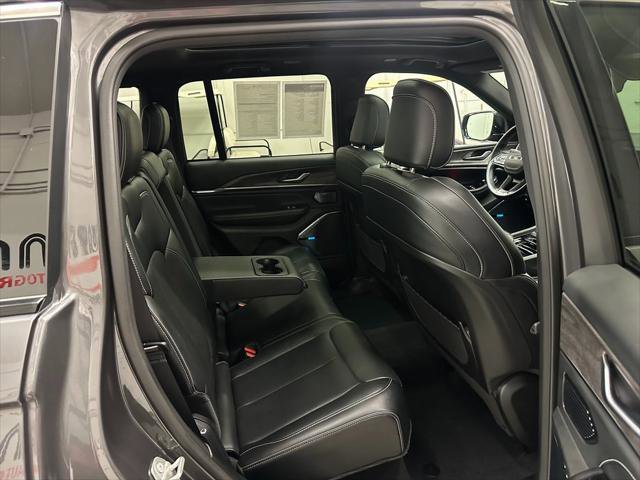 Certified 2022 Jeep Grand Cherokee Overland image 32