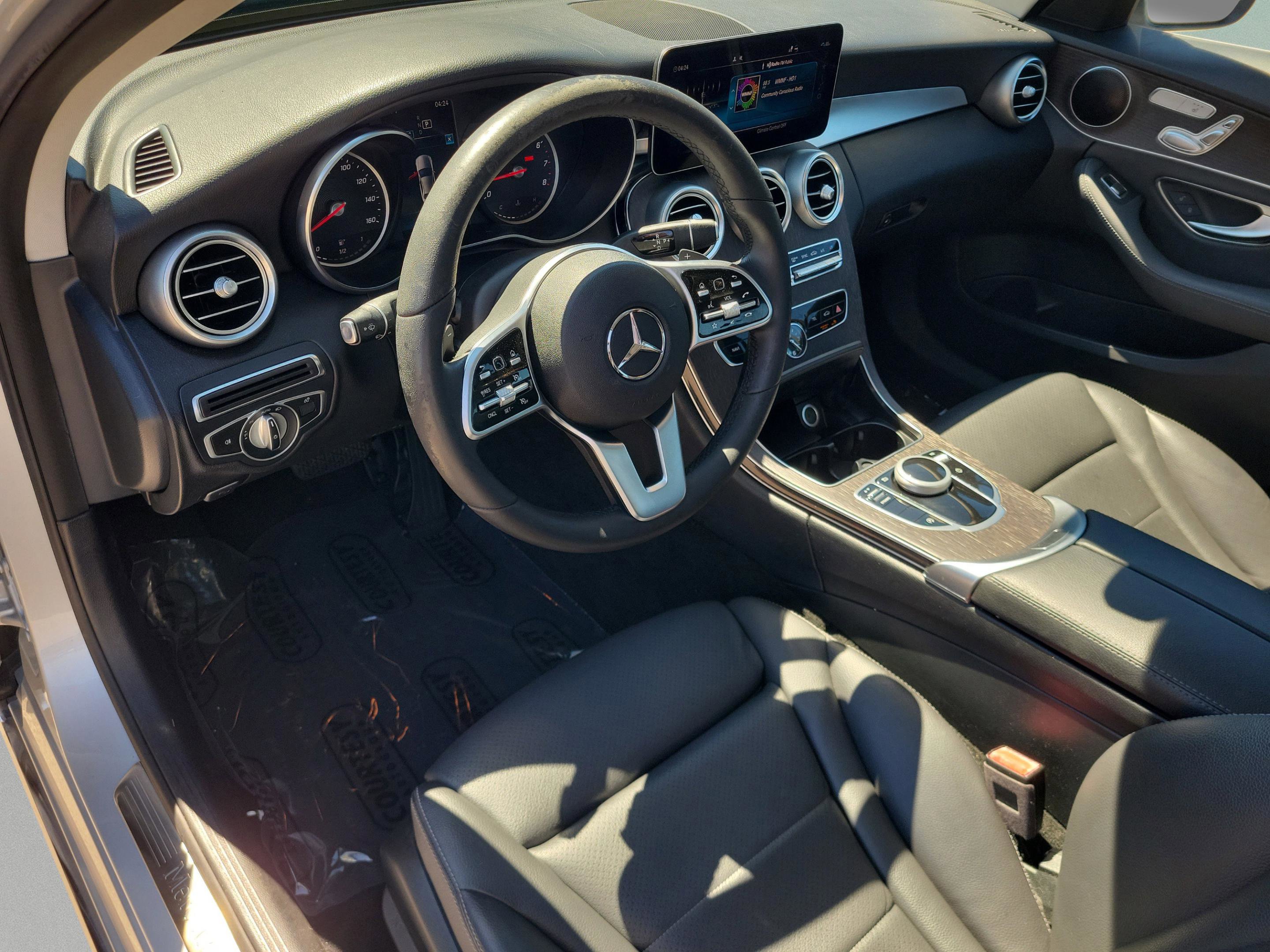 Used 2020 Mercedes-Benz C 300 Sedan image 22