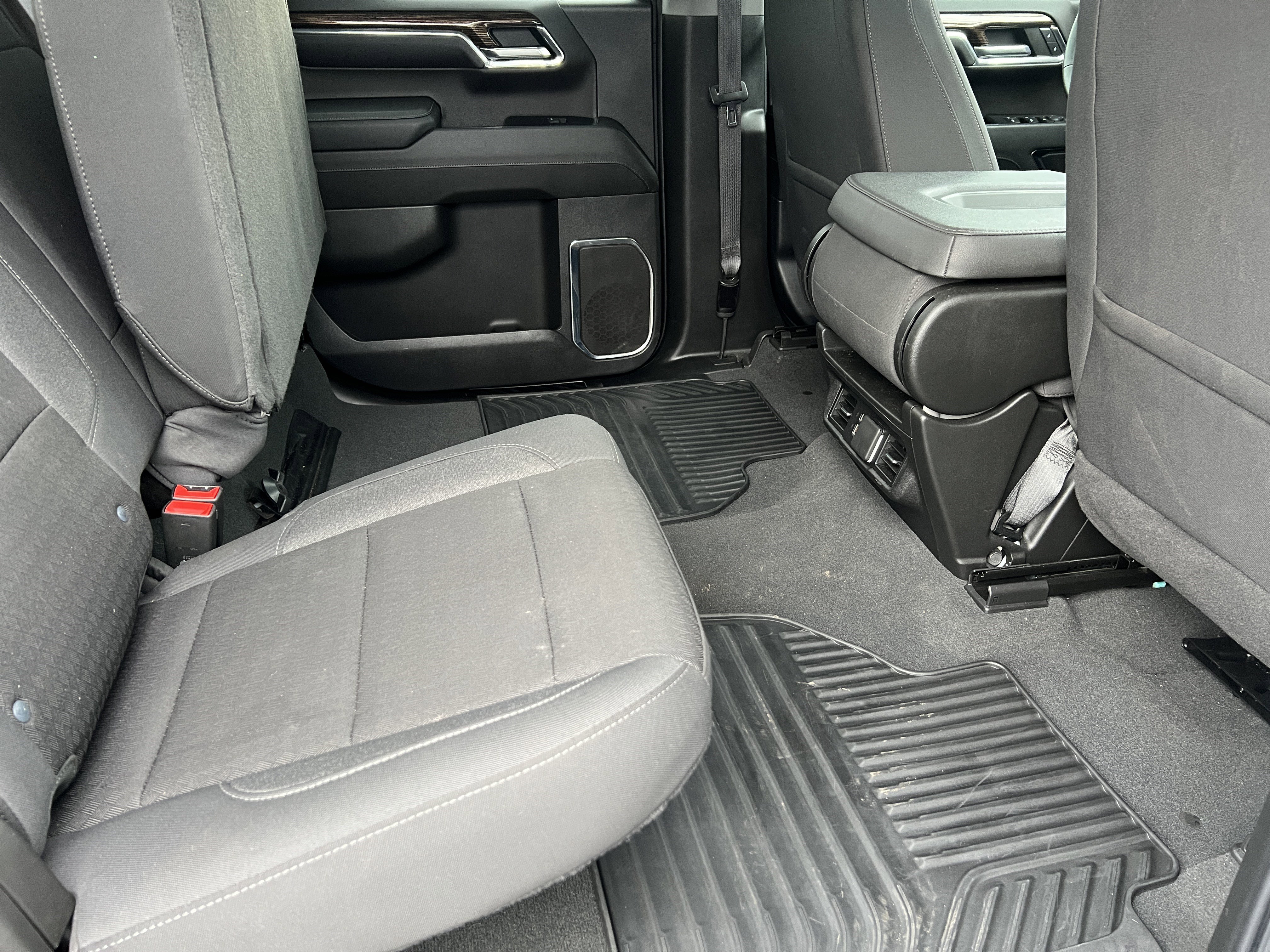 Used 2024 GMC Sierra 1500 SLE w/ Preferred Package image 18