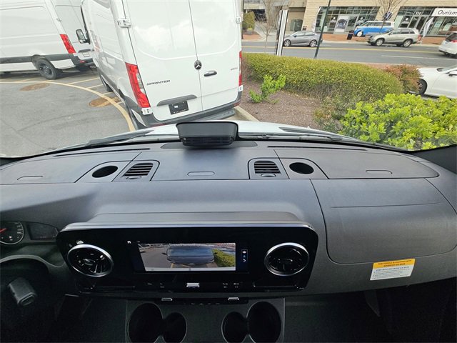 New 2025 Mercedes-Benz Sprinter 2500 image 18