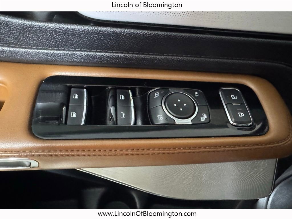 Used 2020 Lincoln Aviator Reserve w/ Equipment Group 202A image 37