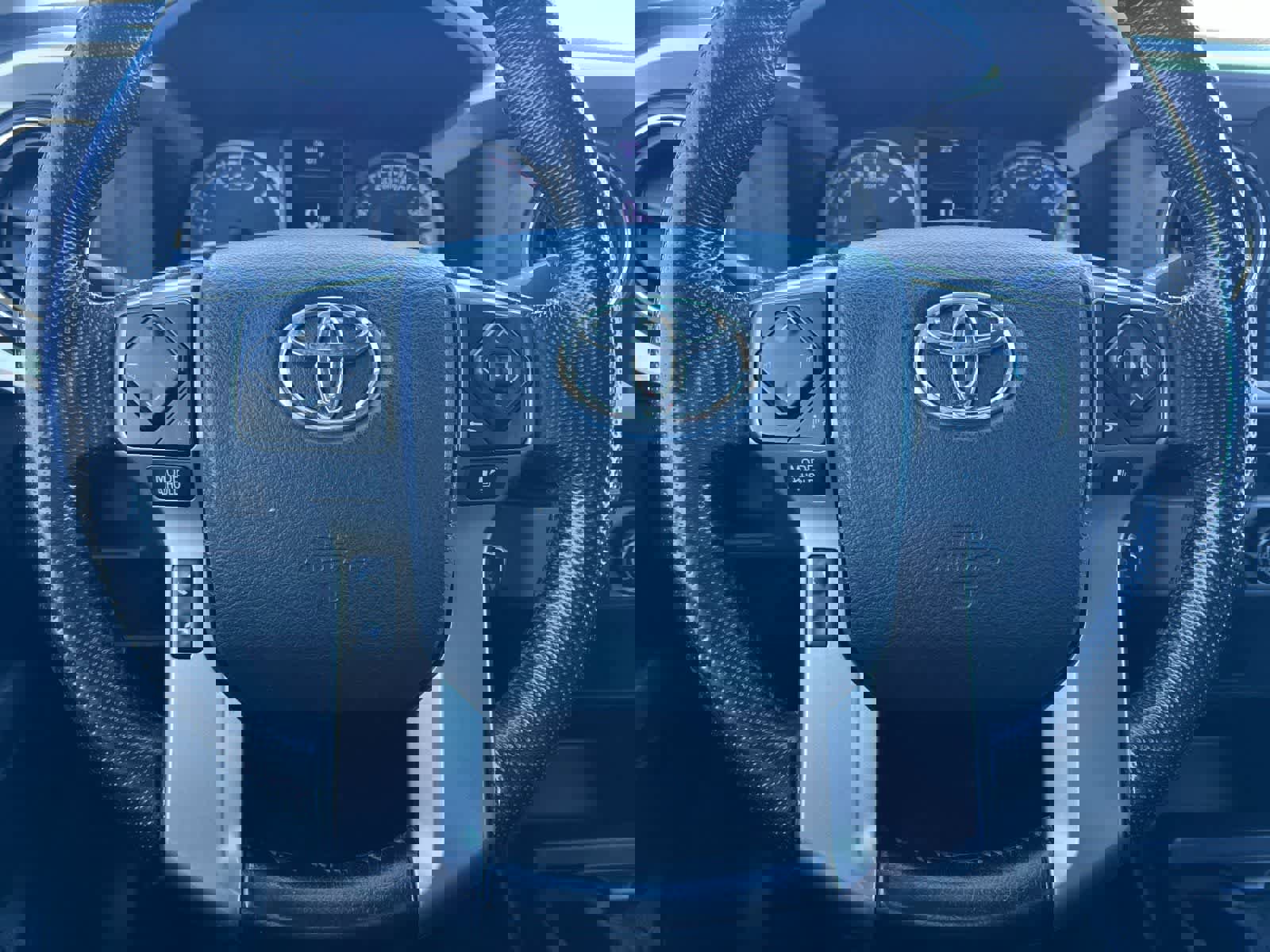 Used 2016 Toyota Tacoma SR5 w/ SR5 Appearance Package (SN) image 22