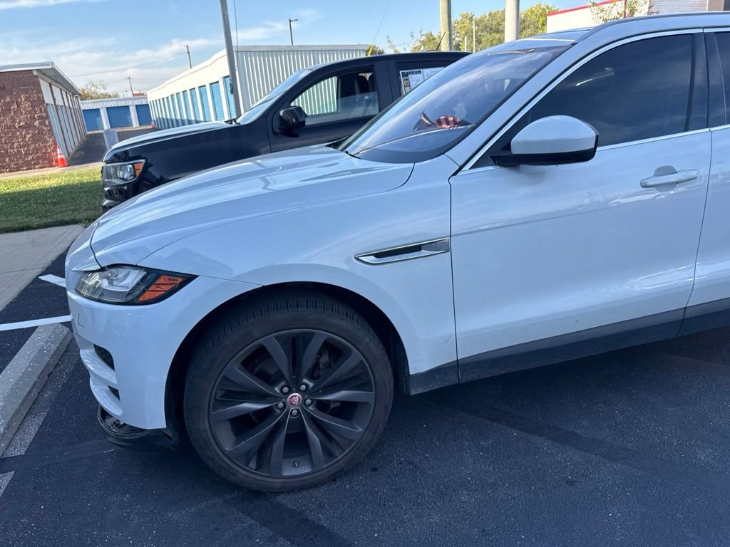 Used 2018 Jaguar F-PACE Portfolio AWD/4WD image 2