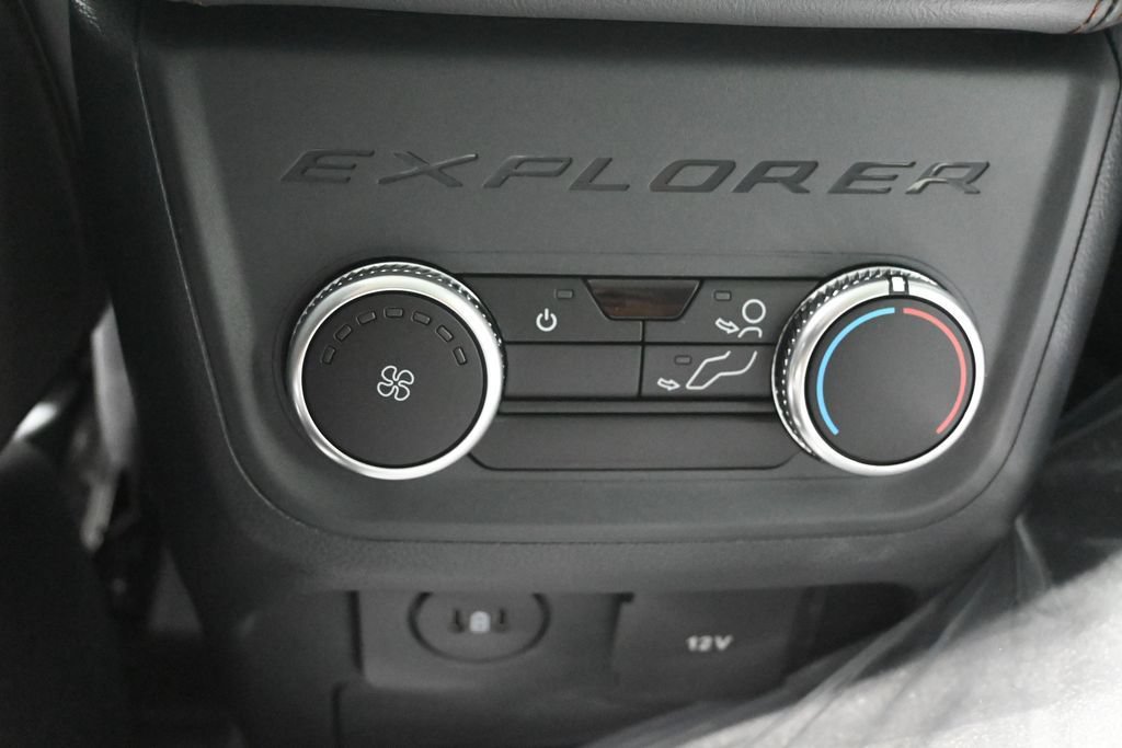 New 2026 Ford Explorer Active w/ Active Comfort Package AWD/4WD image 25