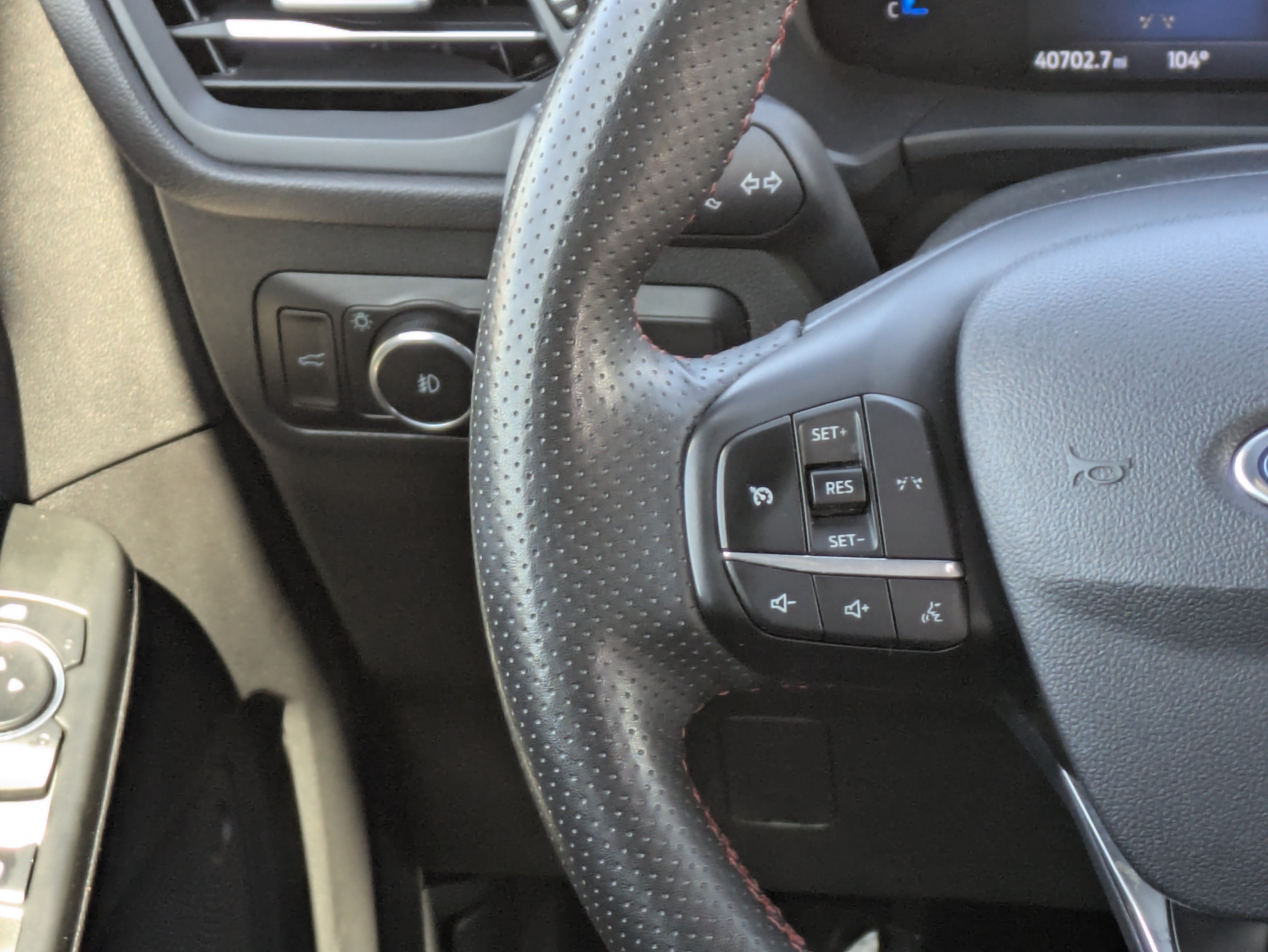 Used 2025 Ford Escape ST-Line Select AWD/4WD image 23
