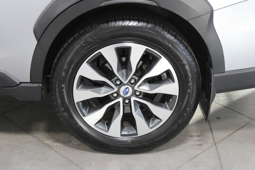 Used 2023 Subaru Outback Limited image 16