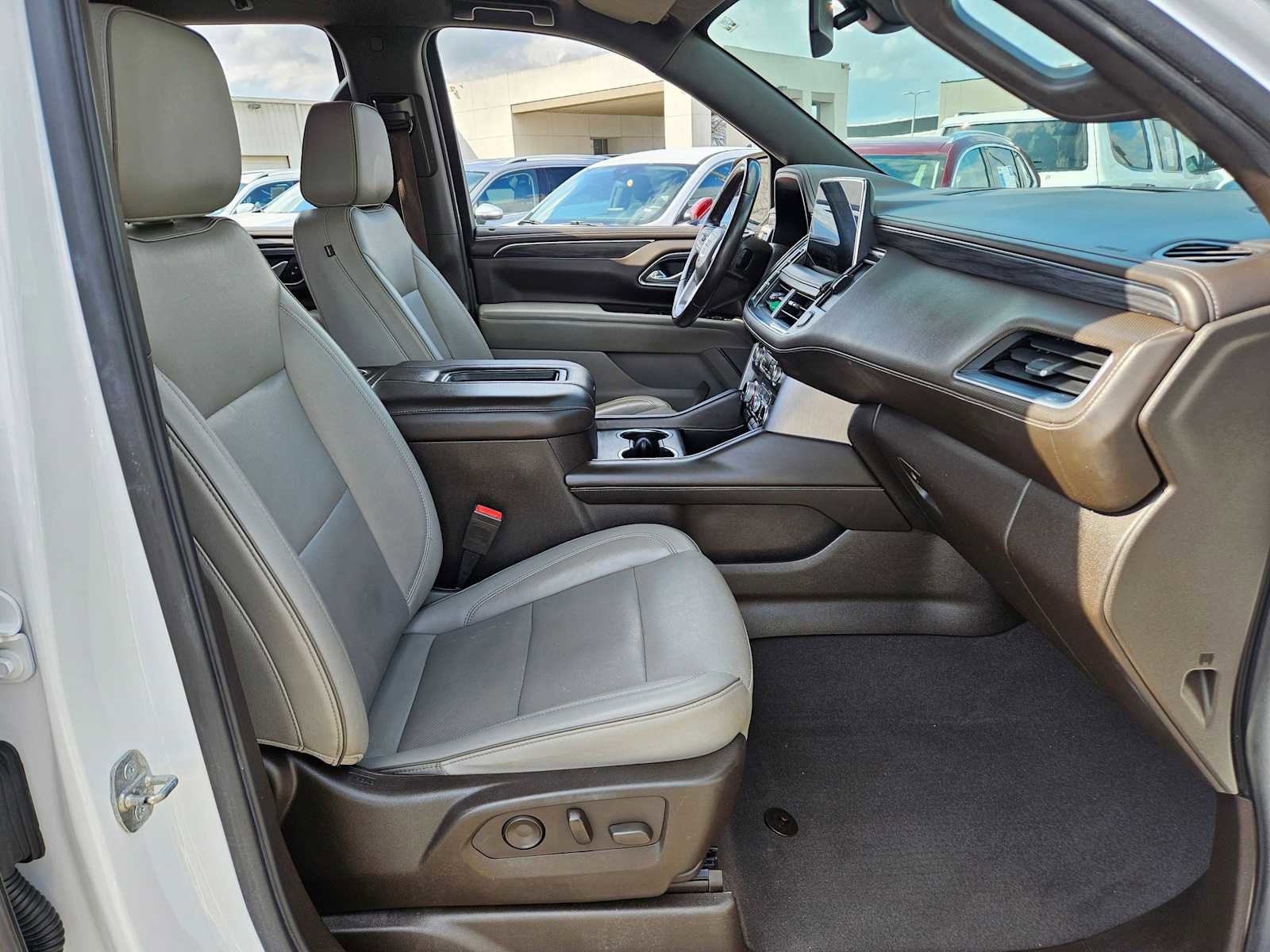 Used 2021 GMC Yukon SLT image 23