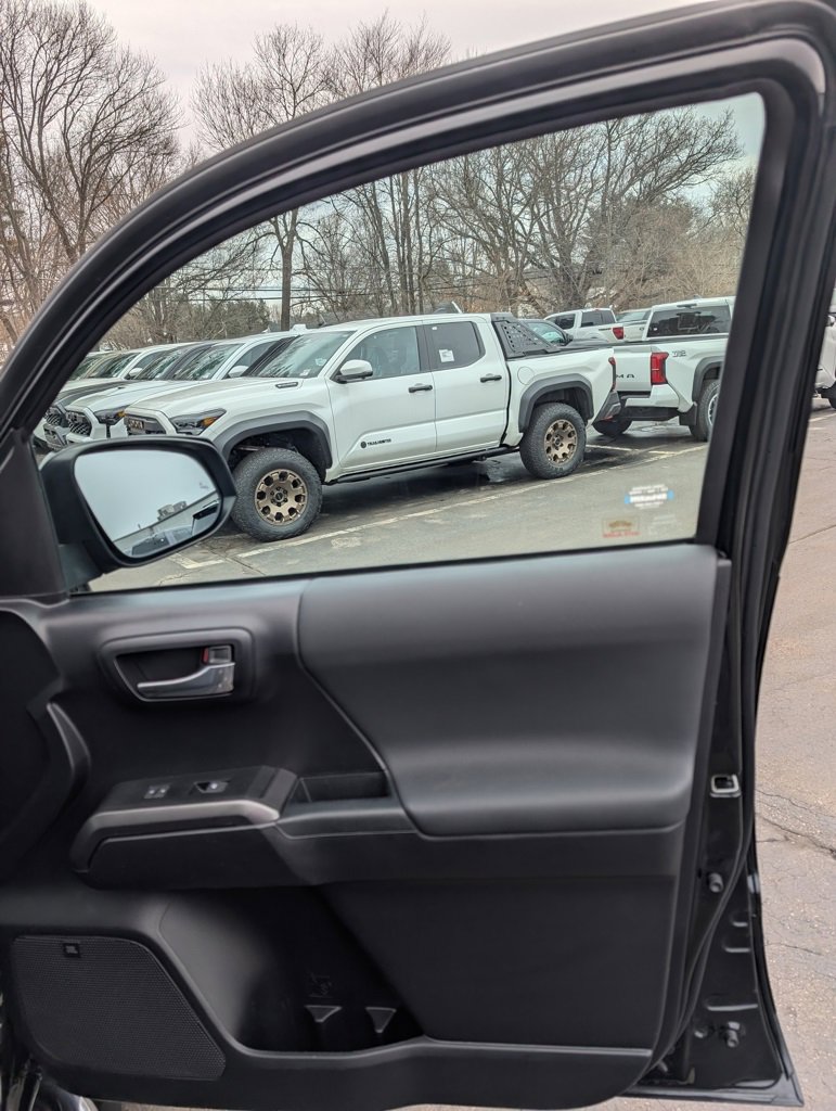 Certified 2021 Toyota Tacoma TRD Off-Road w/ TRD Premium Off Road Package image 19