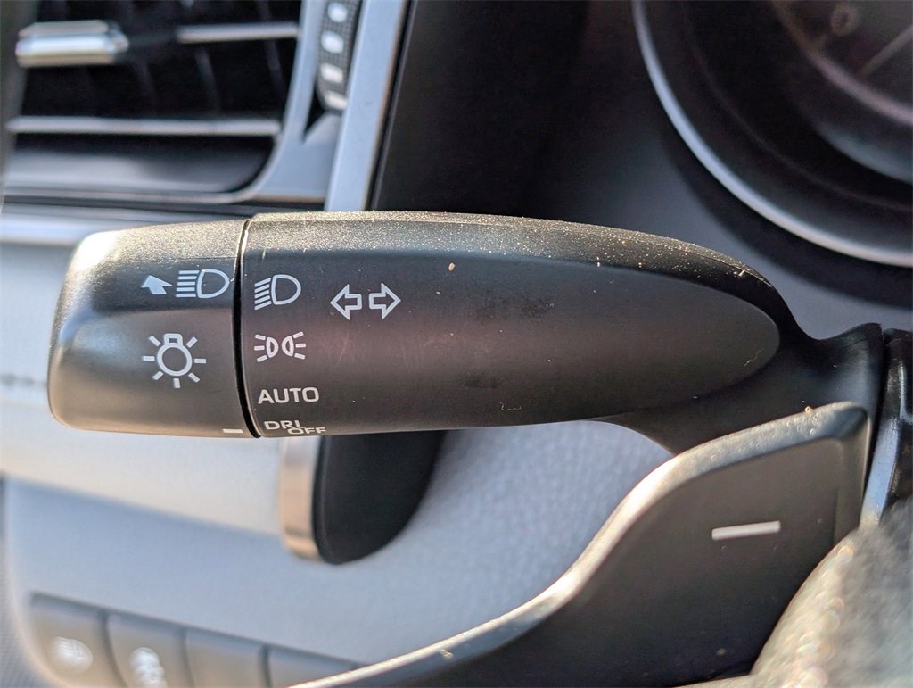 Used 2023 Toyota Camry SE image 22