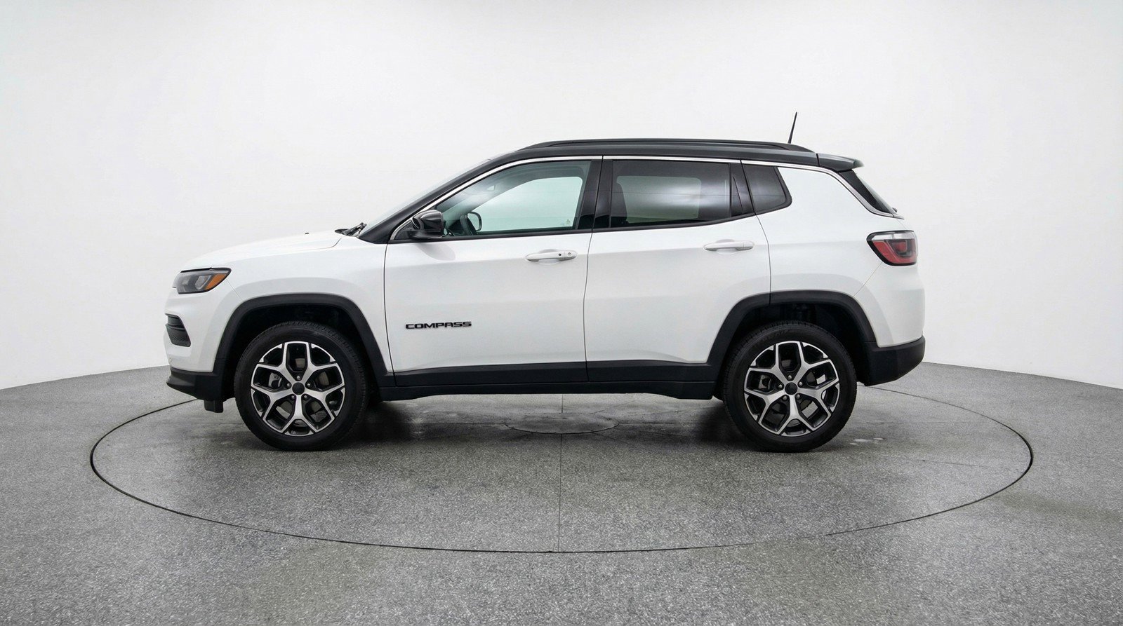 Used 2025 Jeep Compass Limited image 5