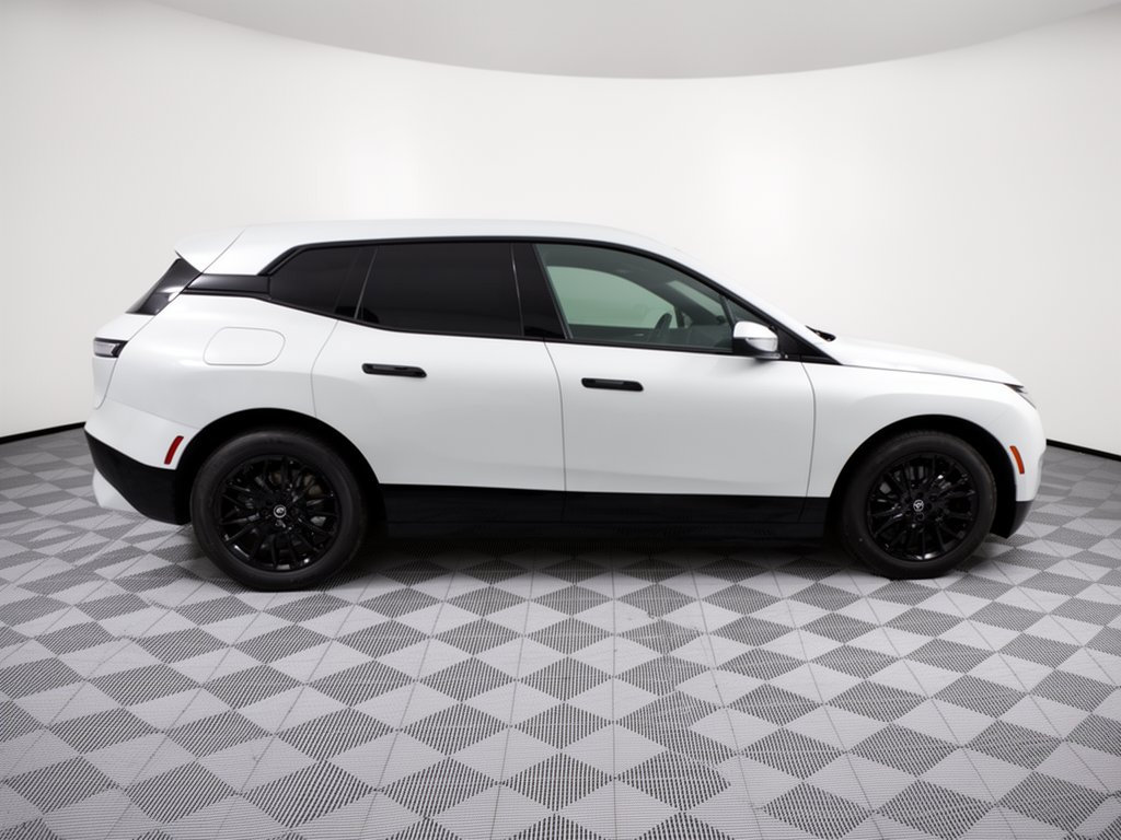 Used 2024 BMW iX xDrive50 w/ Premium Package AWD/4WD image 8