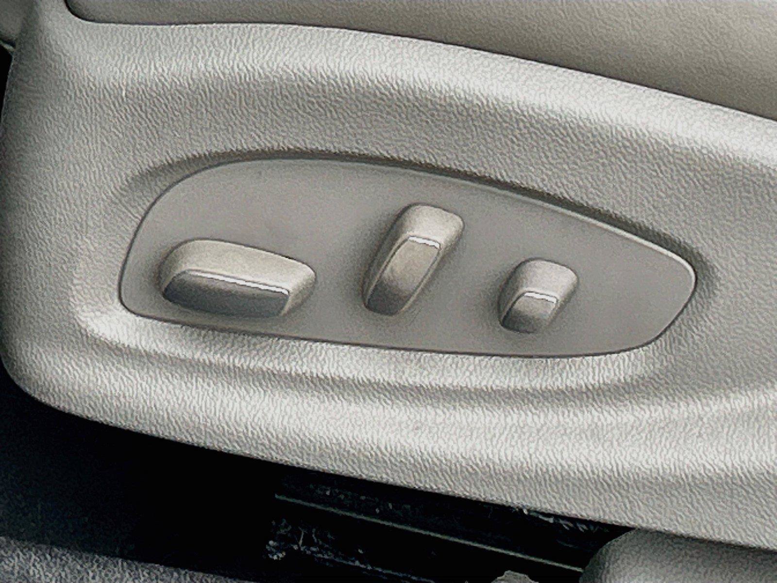 Used 2015 Cadillac XTS Luxury w/ Driver Awareness Package FWD image 24