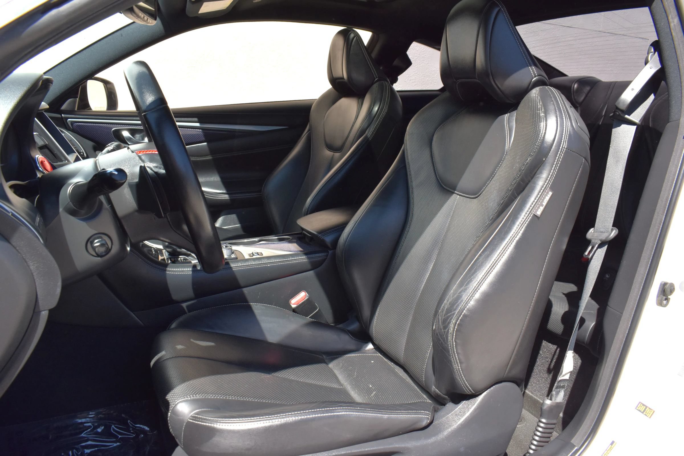 Used 2017 INFINITI Q60 Red Sport 400 RWD image 12