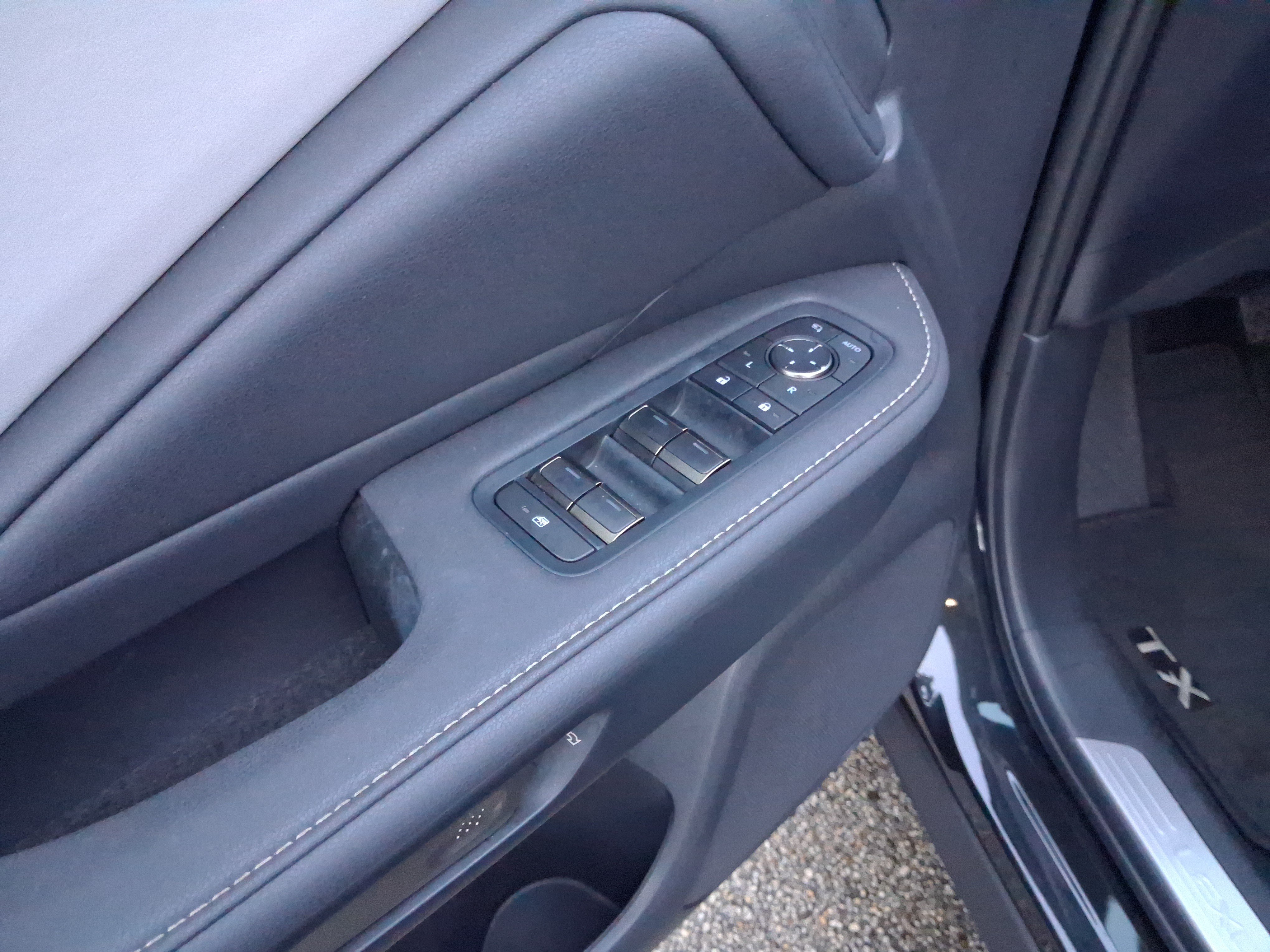 Used 2026 Lexus TX 350 FWD w/ Convenience Package image 12