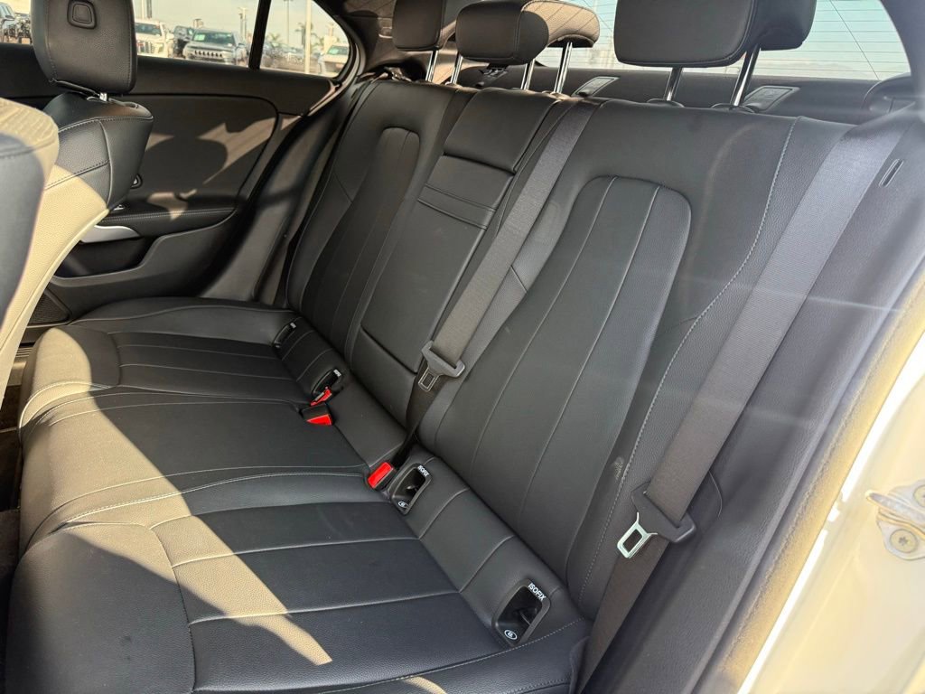 Used 2022 Mercedes-Benz A 220 image 4