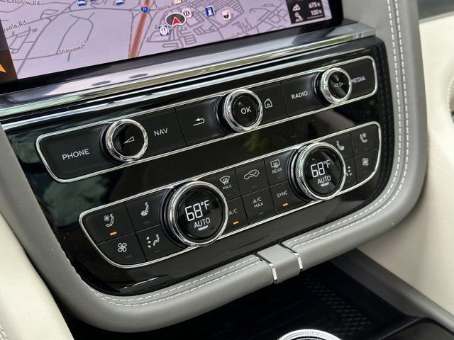 New 2024 Bentley Bentayga Extended Wheelbase image 24